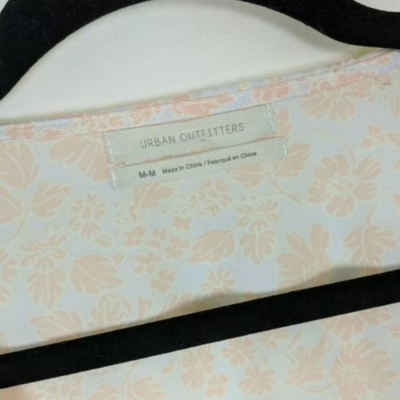 Urban Outfitters Smocked Balloon Sleeve Blouse Top - Picture 9 of 10